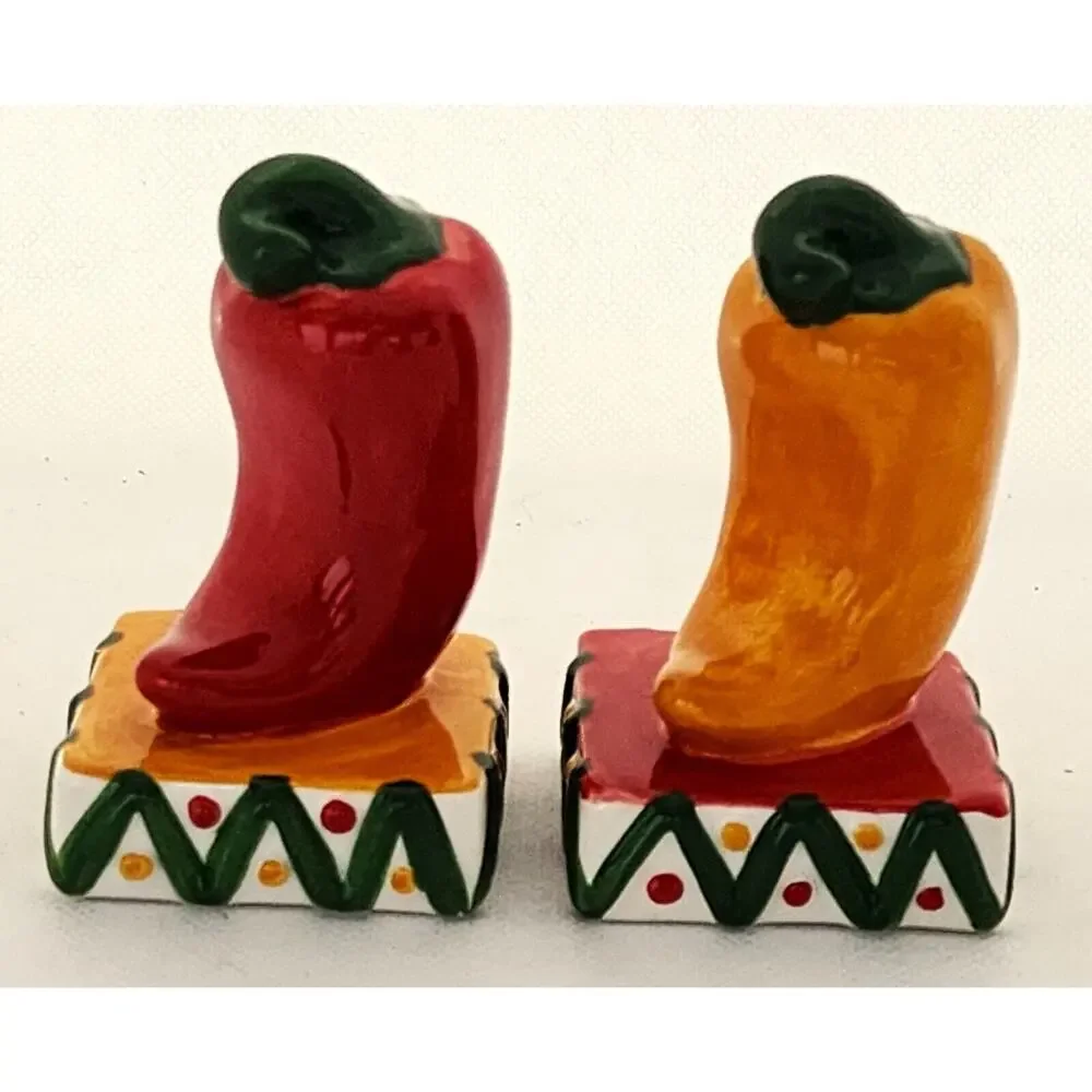 Vintage Ceramic Chili Pepper Salt & Pepper Shakers Set Hand Painted Stoppers